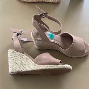 Wedge sandals